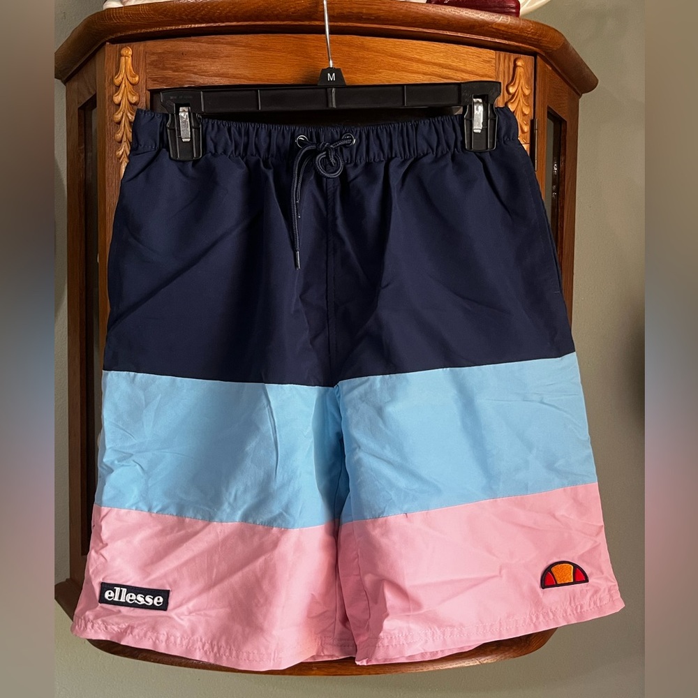 NWT Ellesse Sealy 9in swim Shirts Trunks Size XS